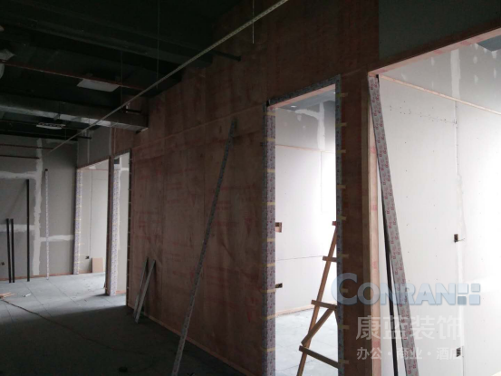 深圳建活貿(mào)易香港辦公室裝修現(xiàn)場(chǎng)