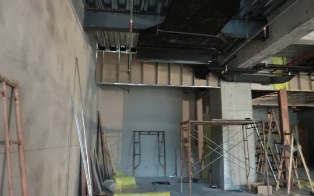 【康藍最新項目施工現(xiàn)場】國際E城辦公室裝修設計工程_康藍裝飾公司